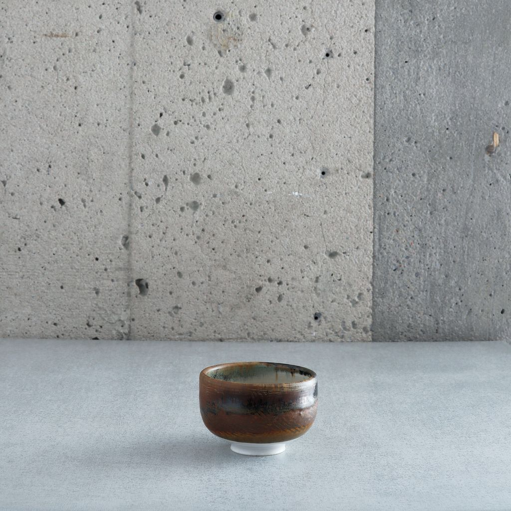 #482 Porcelain cup ''the droplet''