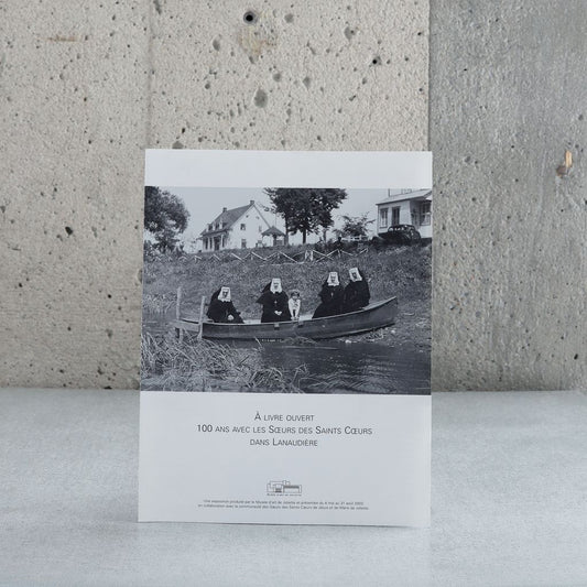 À livre ouvert: 100 ans avec les Sœurs des Saints Cœurs dans Lanaudière
